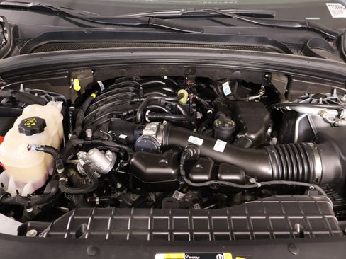 Used 2024 Jeep Grand Cherokee Altitude RWD image 20