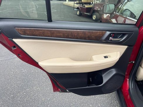Used 2016 Subaru Outback 2.5i Limited AWD/4WD image 20