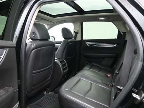 Used 2019 Cadillac XT5 Luxury AWD/4WD image 24
