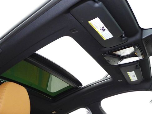 Used 2025 BMW X4 M40i w/ Premium Package image 18