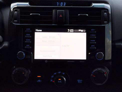 Used 2022 Toyota 4Runner TRD Off-Road image 19