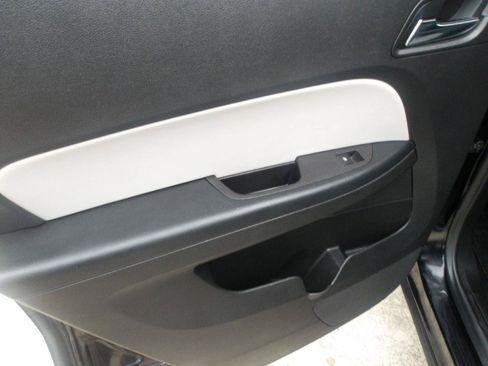 Used 2017 GMC Terrain SLT w/ Driver Alert Package I FWD image 16
