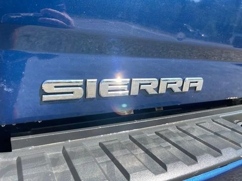 Used 2018 GMC Sierra 1500 SLE w/ Elevation Edition AWD/4WD image 10