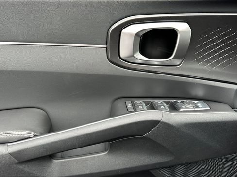 New 2026 Kia Sorento S image 7