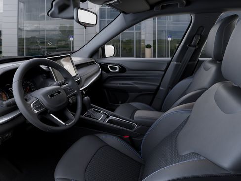 New 2026 Jeep Compass Latitude image 22