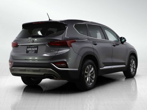 Used 2020 Hyundai Santa Fe SE image 6