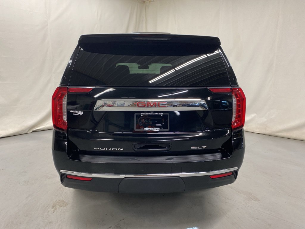 Used 2024 GMC Yukon XL SLT AWD/4WD image 7