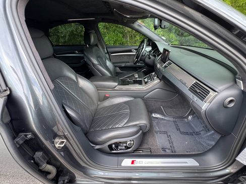Used 2014 Audi S8 AWD/4WD image 66