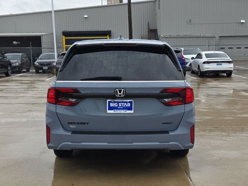 Certified 2026 Honda Odyssey Sport-L image 5