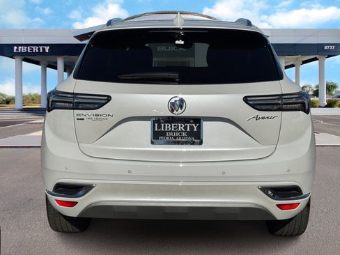 Used 2023 Buick Envision Avenir image 4