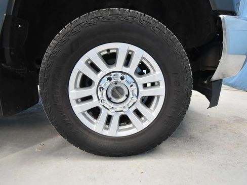 Used 2019 Ford F250 XL w/ STX Appearance Package image 37