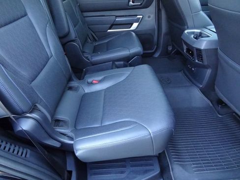 Used 2024 Toyota Sequoia Platinum AWD/4WD image 18