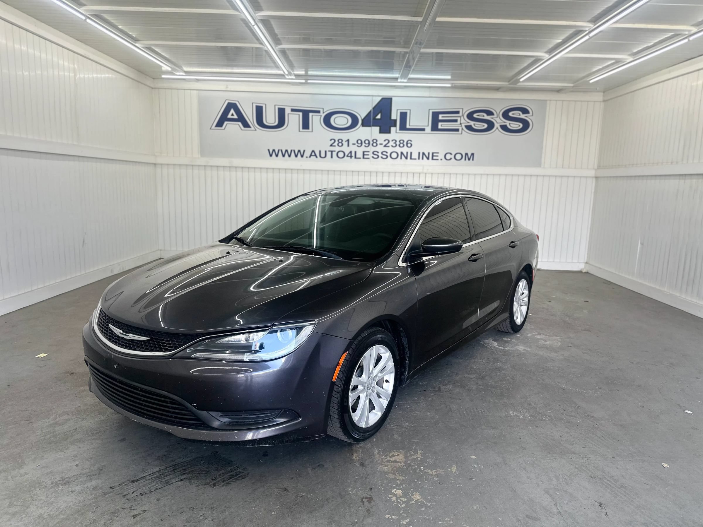 Used 2016 Chrysler 200 LX FWD image 1
