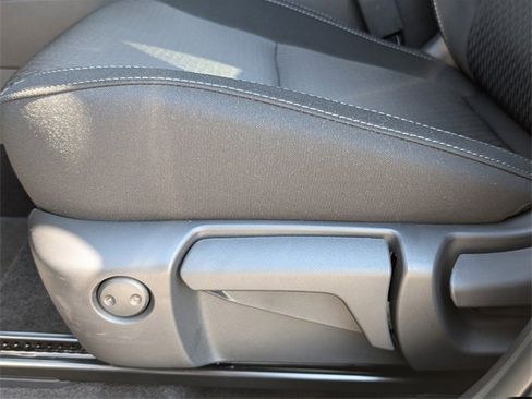 New 2025 Mitsubishi Outlander ES image 13