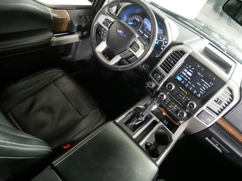 Used 2016 Ford F150 Lariat w/ Equipment Group 502A Luxury image 9