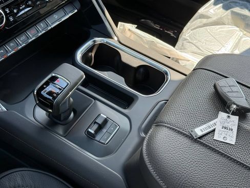 New 2026 GMC Sierra 1500 Denali AWD/4WD image 29