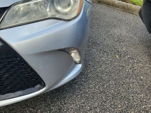 Used 2016 Toyota Camry SE image 4