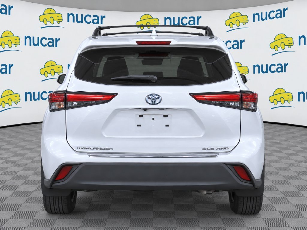 Used 2020 Toyota Highlander XLE AWD/4WD image 7