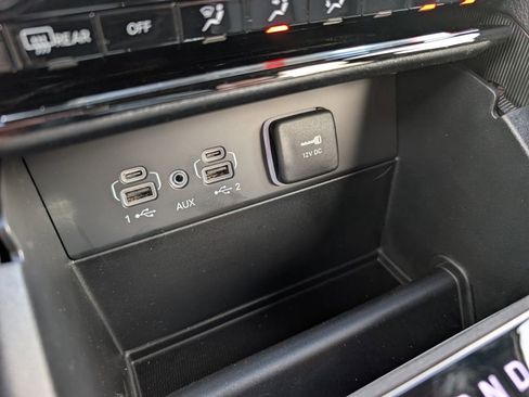 New 2025 Jeep Grand Cherokee Limited image 27