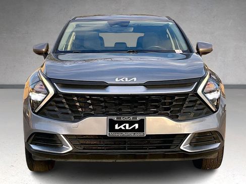 Used 2023 Kia Sportage LX image 6