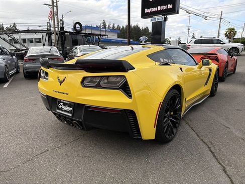 Used 2017 Chevrolet Corvette Z06 RWD image 3