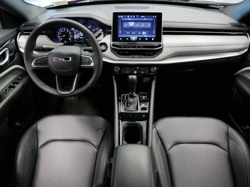 New 2025 Jeep Compass Limited image 15