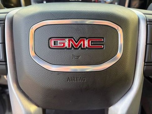 Certified 2024 GMC Sierra 1500 SLT image 8