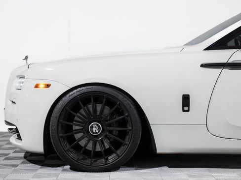 Used 2014 Rolls-Royce Wraith image 13