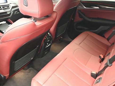 Used 2023 BMW X4 xDrive30i w/ Premium Package image 19