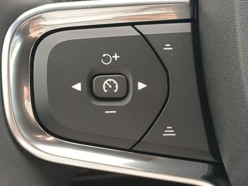 New 2024 Volvo XC40 Recharge Ultimate w/ Protection Package Premier image 22