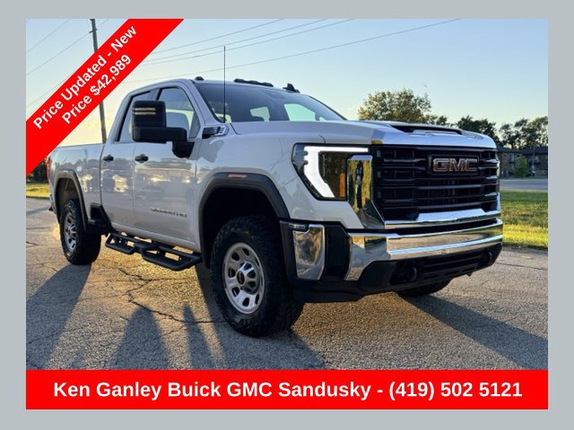 Used 2024 GMC Sierra 2500 Pro w/ Convenience Package AWD/4WD image 1