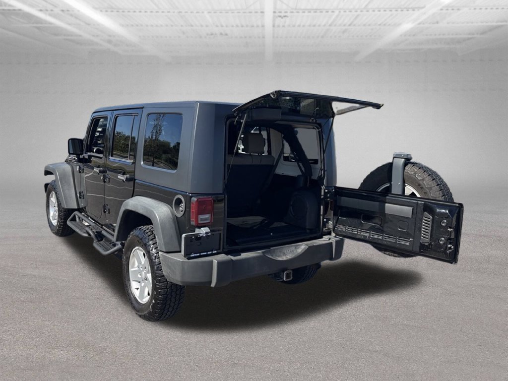 Used 2008 Jeep Wrangler Unlimited Rubicon w/ Dual Top Group AWD/4WD image 35