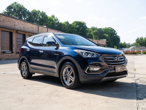 Used 2017 Hyundai Santa Fe Sport AWD/4WD image 13