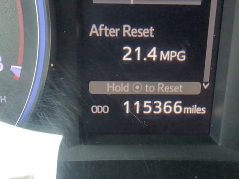 Used 2017 Toyota Highlander FWD V6 image 22