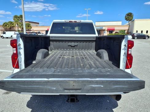 Used 2024 Chevrolet Silverado 2500 LT AWD/4WD image 19