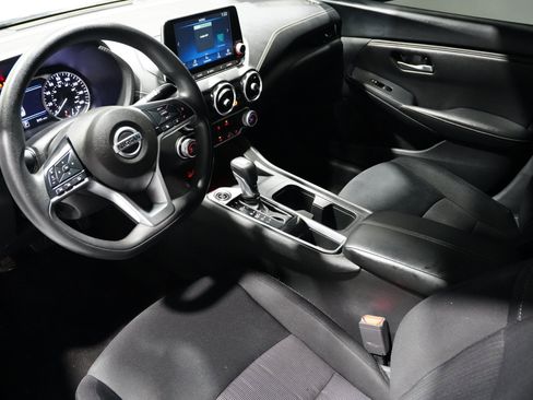 Used 2023 Nissan Sentra SV image 11