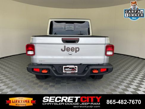 Used 2023 Jeep Gladiator Mojave w/ Cold Weather Group AWD/4WD image 6