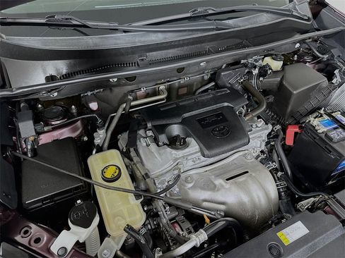 Used 2018 Toyota RAV4 Limited image 26