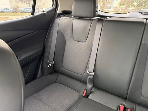 Used 2025 Buick Encore GX Preferred image 39