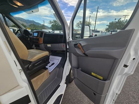 Used 2017 Mercedes-Benz Sprinter 3500 image 13