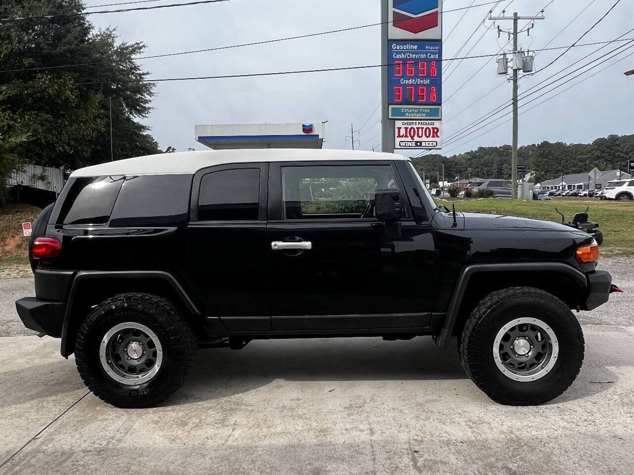 Used 2008 Toyota FJ Cruiser 4WD w/ Upgrade Pkg 2 image 7