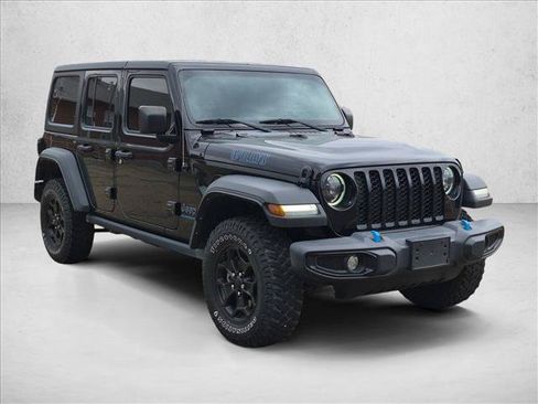 Used 2023 Jeep Wrangler Unlimited w/ Cold Weather Group AWD/4WD image 3