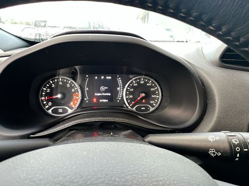 Used 2020 Jeep Renegade Altitude image 28