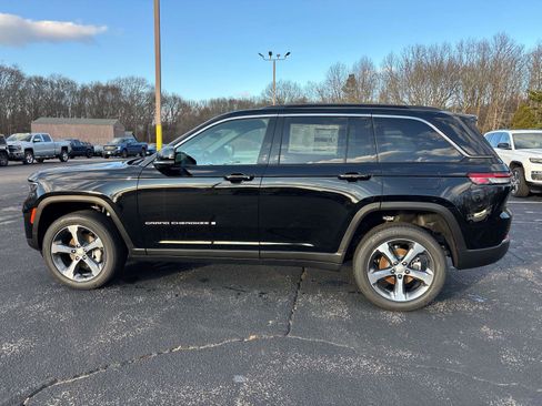 New 2025 Jeep Grand Cherokee Limited image 2