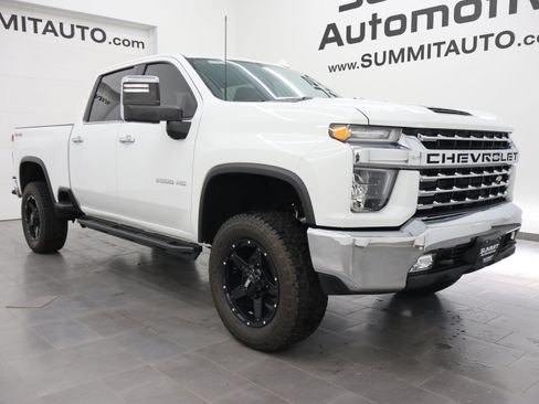 Used 2023 Chevrolet Silverado 2500 LTZ AWD/4WD image 2