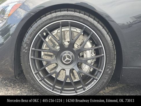 Used 2018 Mercedes-Benz AMG GT Roadster image 9