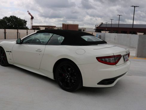 Used 2014 Maserati GranTurismo MC RWD image 28