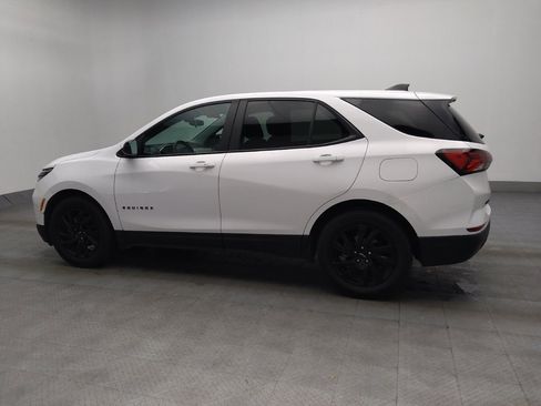 Used 2024 Chevrolet Equinox LS w/ LS Convenience Package image 3