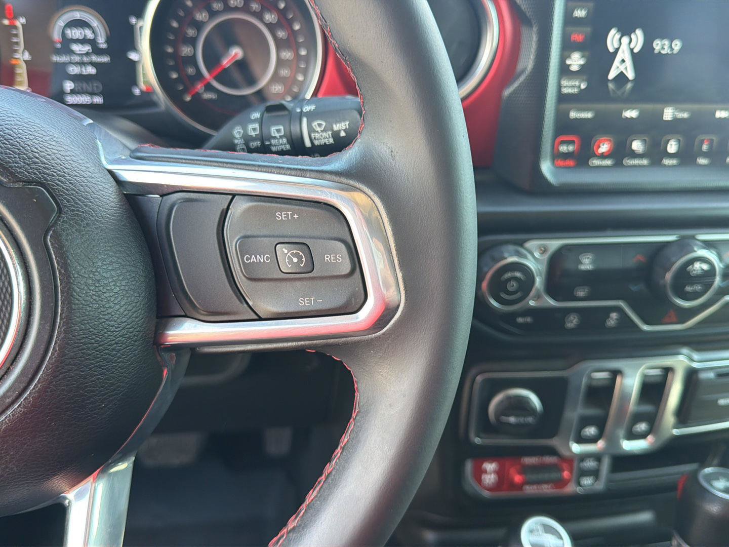 Used 2021 Jeep Wrangler Rubicon AWD/4WD image 13