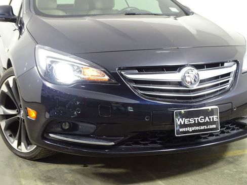 Used 2019 Buick Cascada Premium image 38